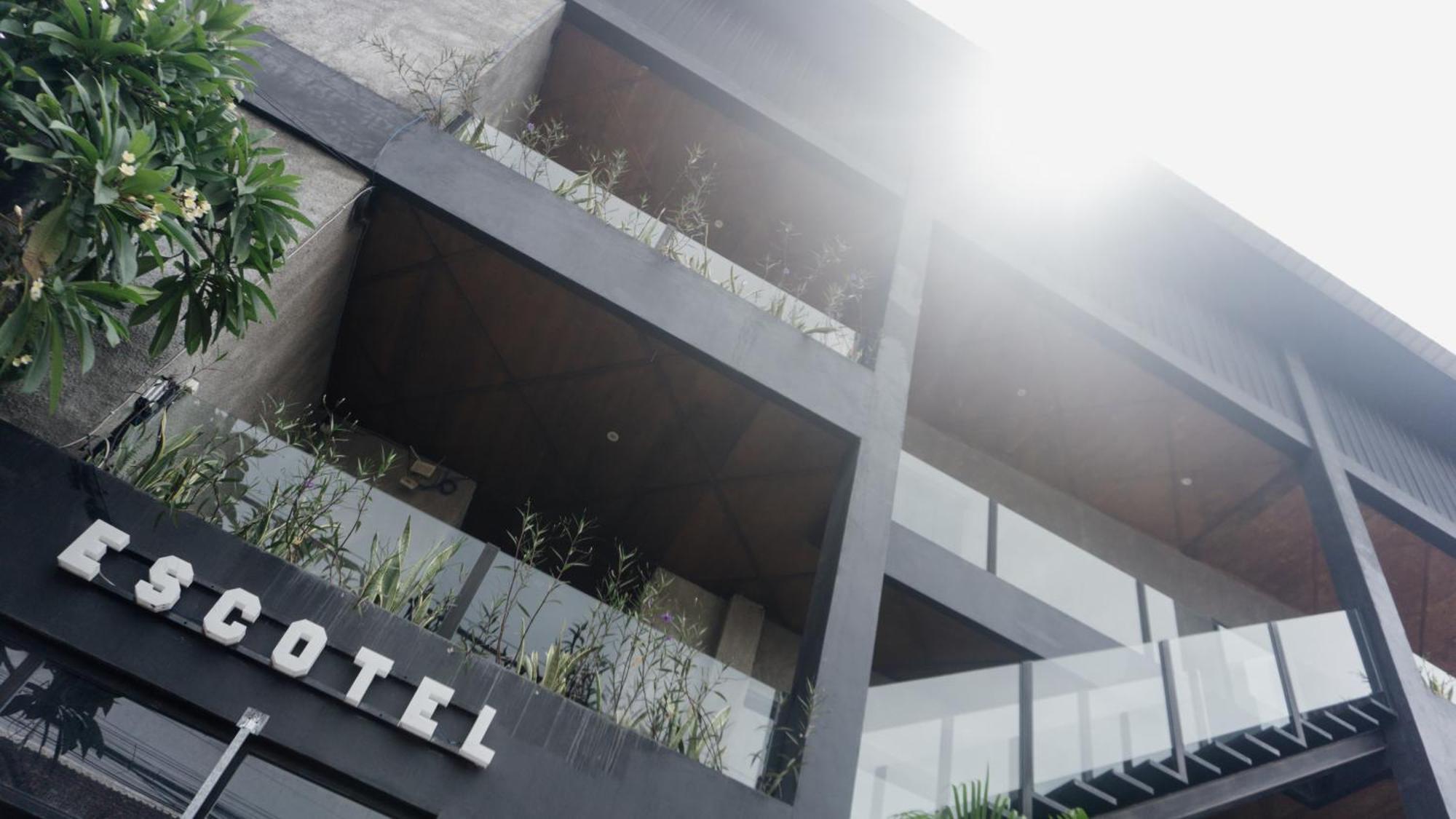 Escotel Krisnantara Canggu Esterno foto